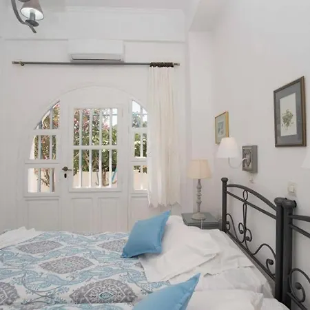 Lovely House Infront Of The In Molos Apartment Molos (Paros)